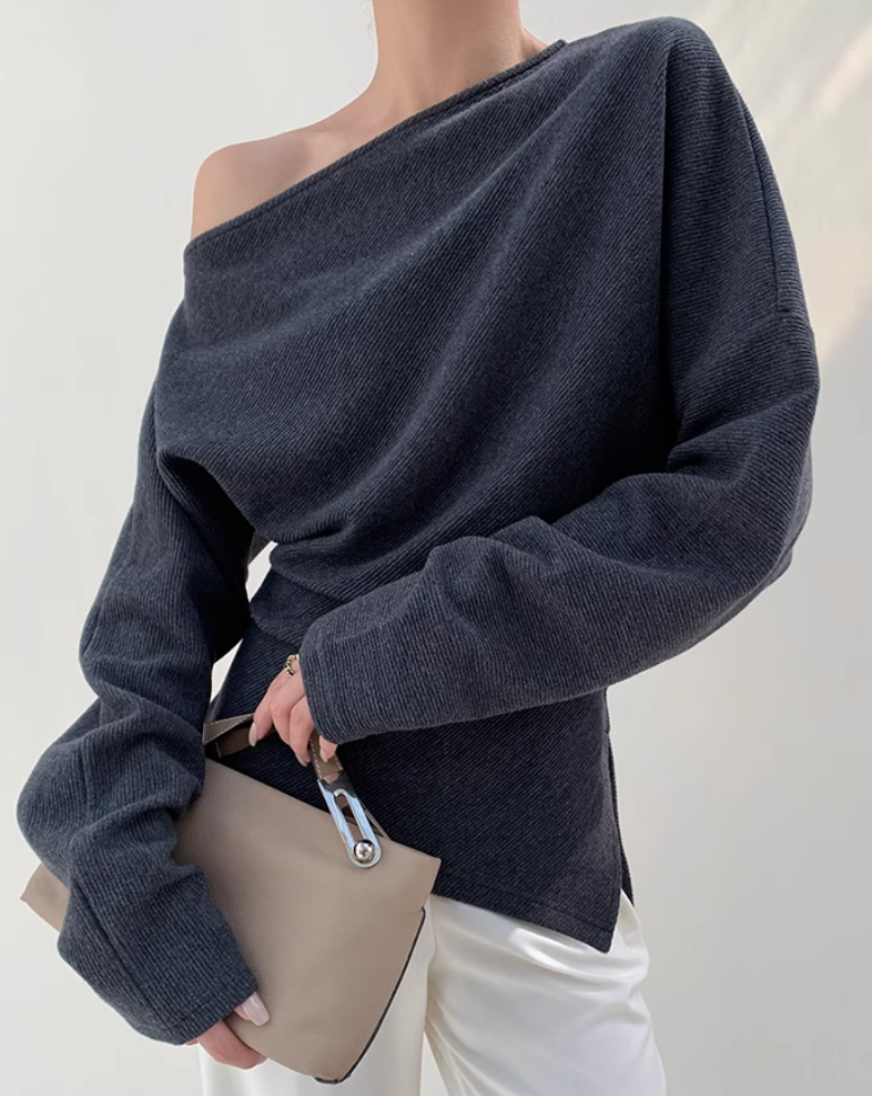 Slanting one shoulder knit tops