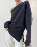 Slanting one shoulder knit tops