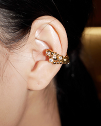 Bubble motif ear cuff