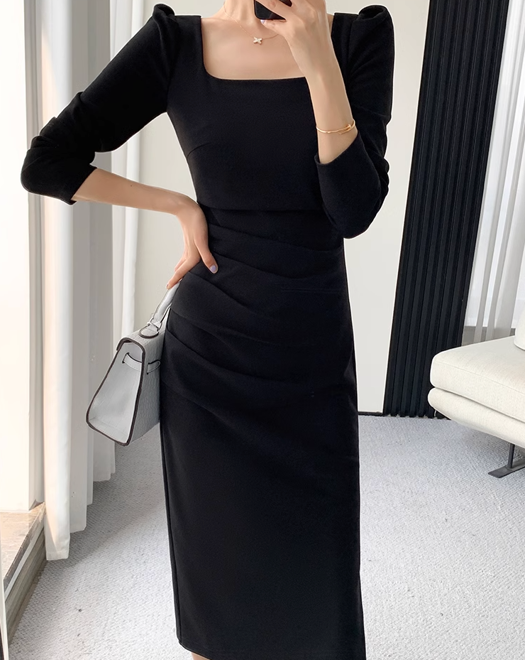 Elegant tight square neck dress（長袖）