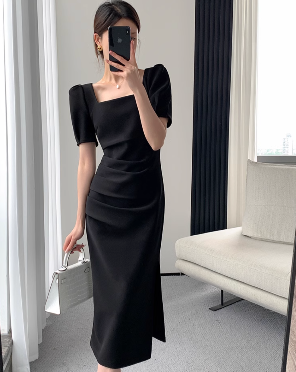 Elegant tight square neck dress （半袖）