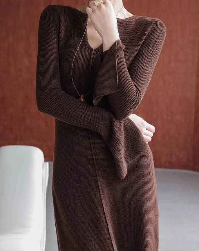 A-line long knit dress