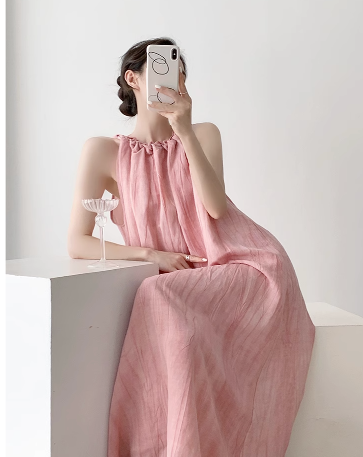 【 RINA着用 】Pink halterneck dress